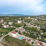 In Pako Tane Near & Pool Willa Pakoštane