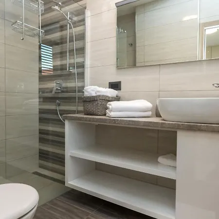 Villa Luxury With Private Heated Pool *
