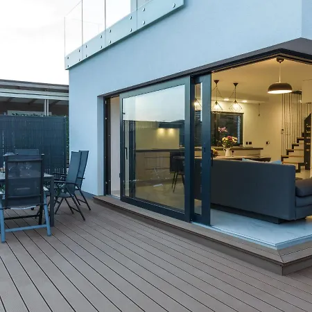 Luxury With Private Heated Pool Pakostane